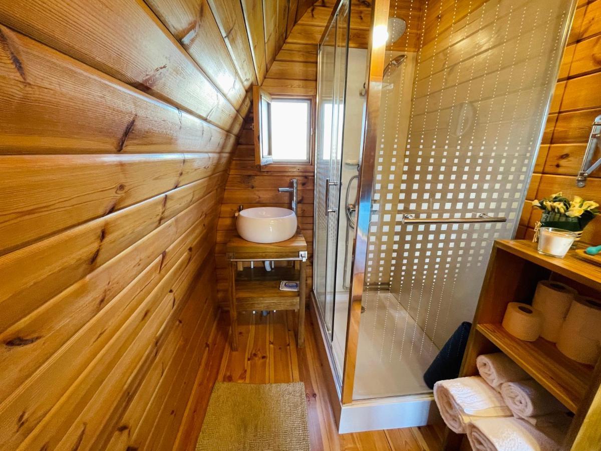 Glamping Turquesa, Feel And Relax In A Wood House Pension Corredoura Buitenkant foto